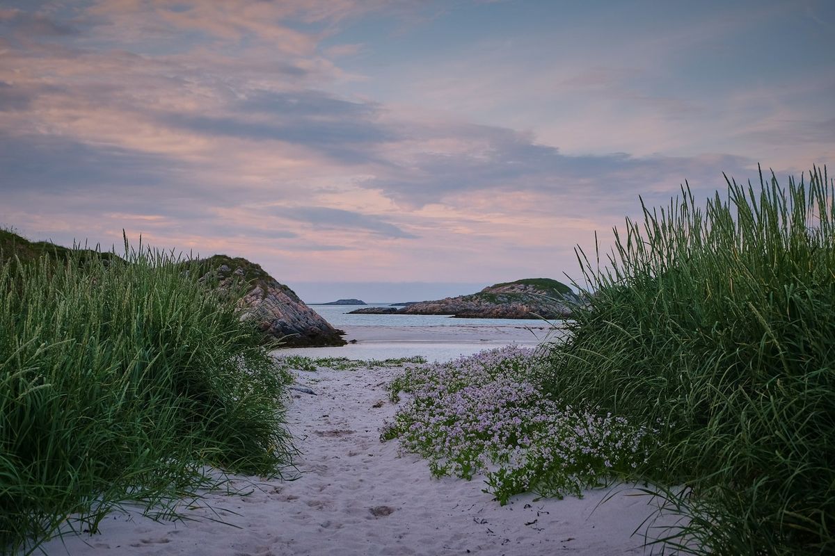 Sandstrand med kyst i Norge